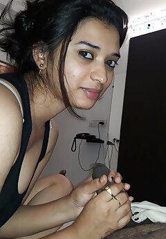 Indian Cuckold porn pics